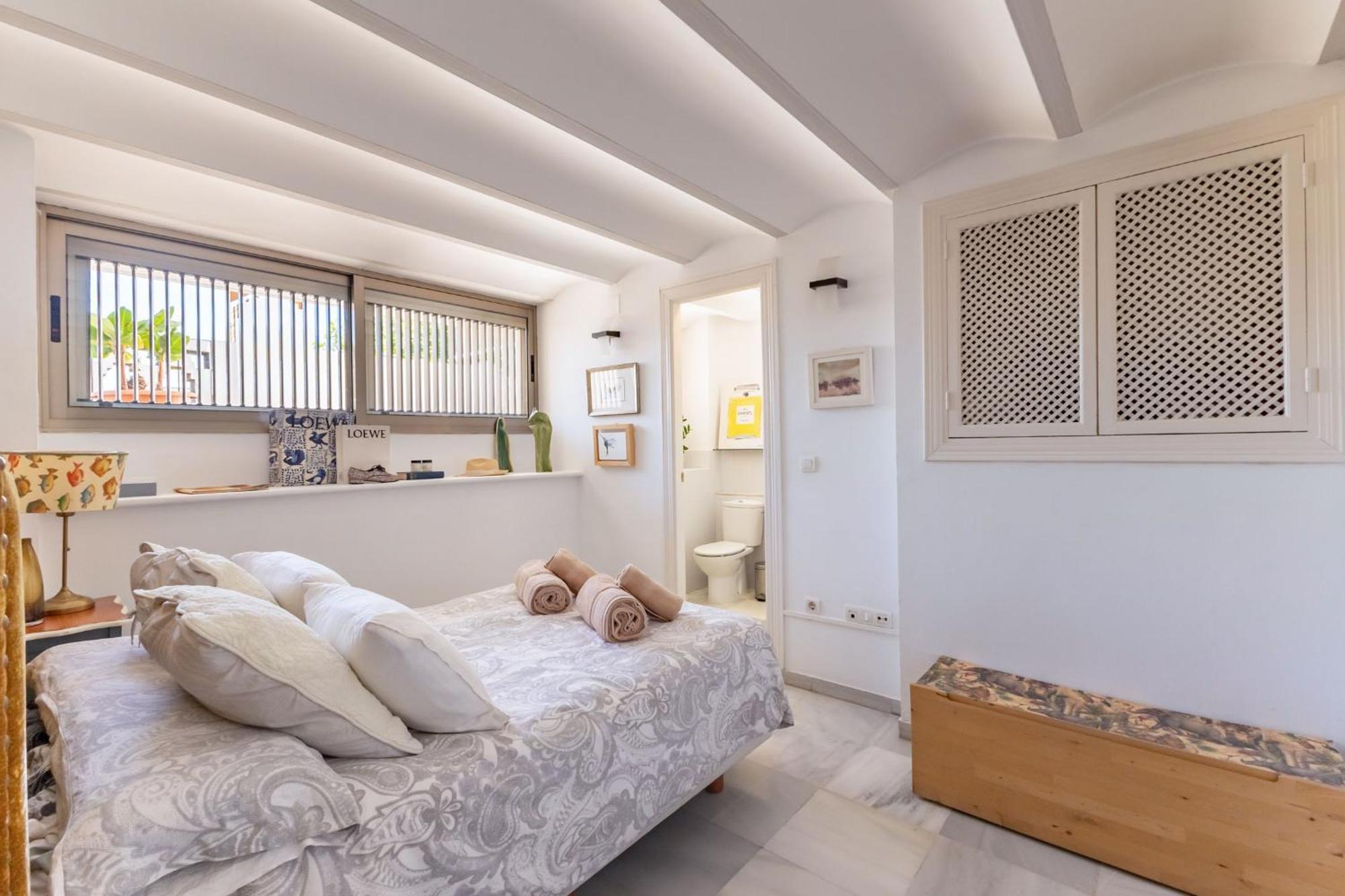 Charming 2 Bedroom Boutique Triplex Apartment With Private Terrace At Seville City Center By Ocityzen Екстер'єр фото