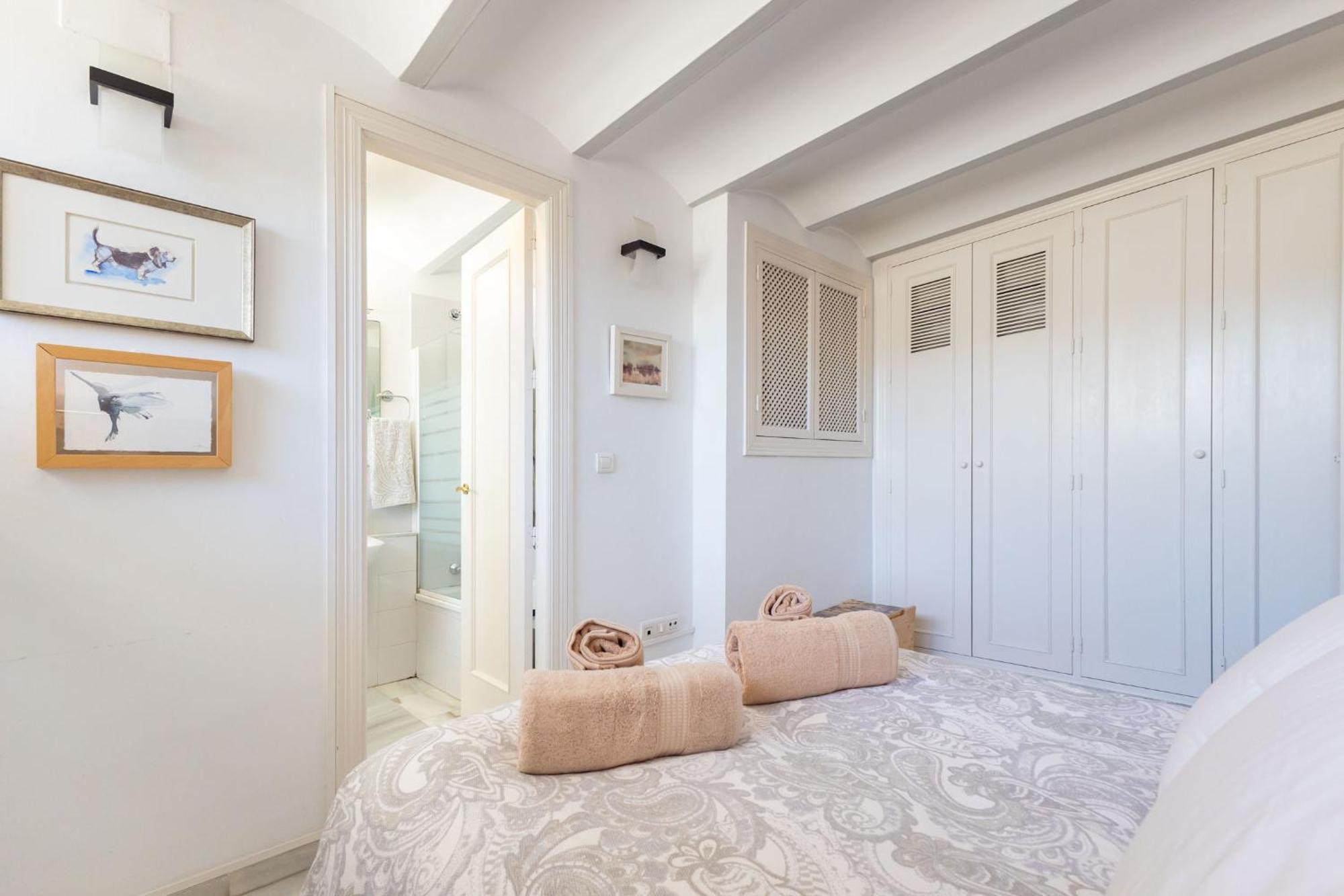 Charming 2 Bedroom Boutique Triplex Apartment With Private Terrace At Seville City Center By Ocityzen Екстер'єр фото