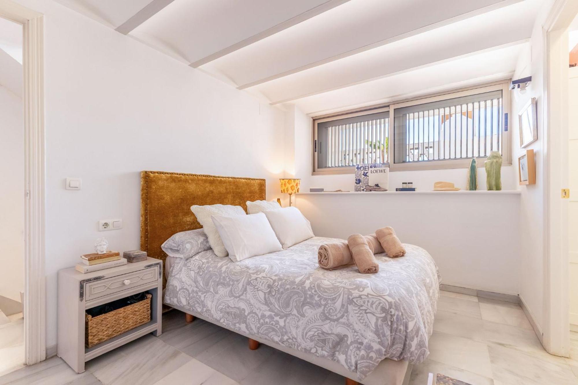 Charming 2 Bedroom Boutique Triplex Apartment With Private Terrace At Seville City Center By Ocityzen Екстер'єр фото